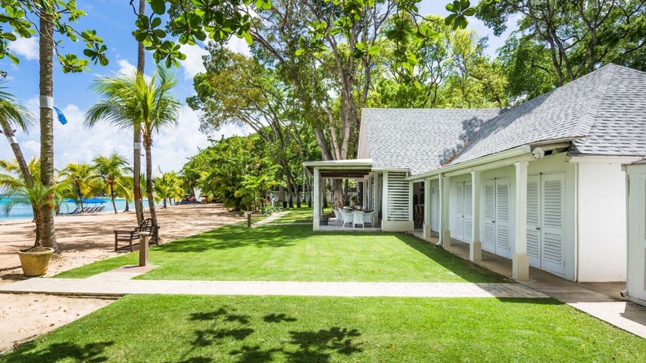 Photo of Outdoor in Sandy Lane