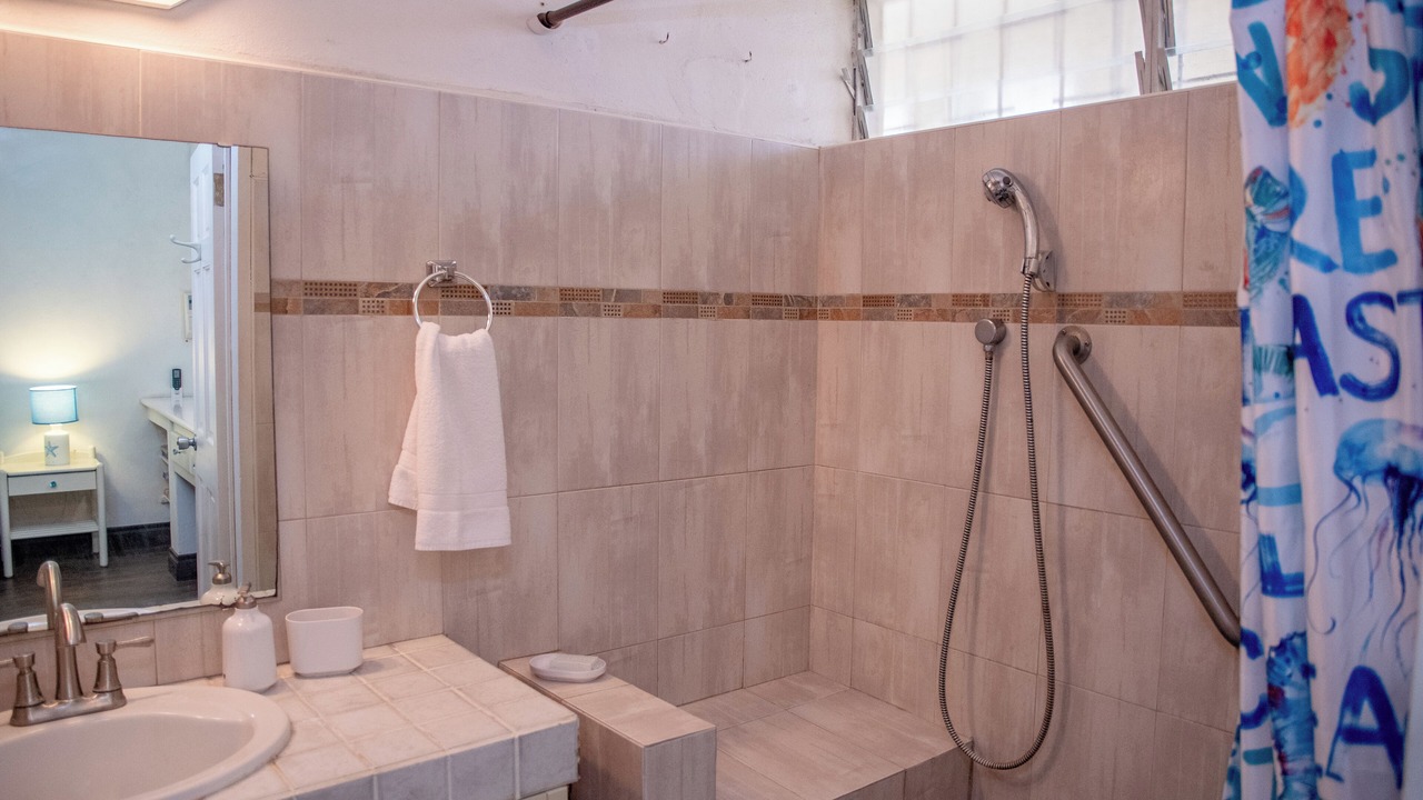 Photo of Bathroom in Sunset Crest