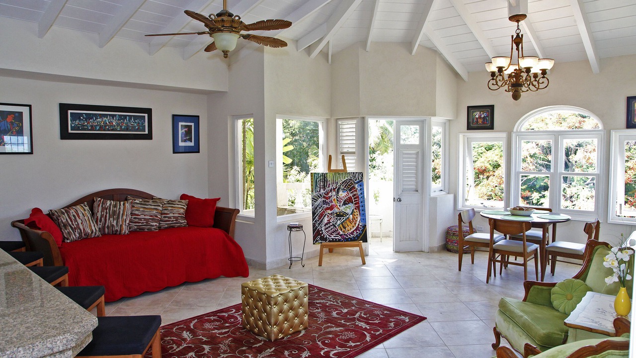 Photo of Livingroom in Holder's Hill