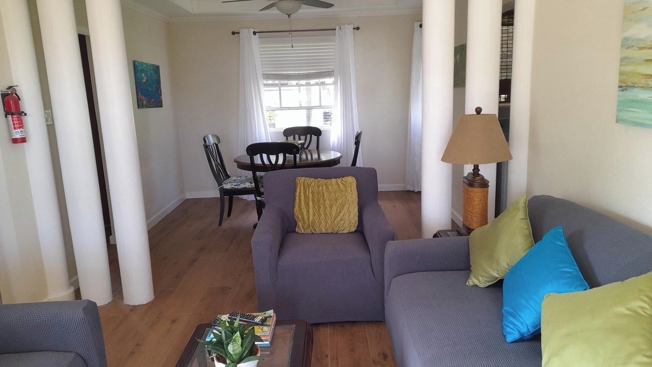 Photo of Livingroom in Halcyon Heights