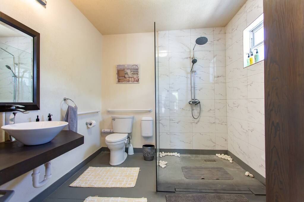Photo of Bathroom in Inch Marlowe