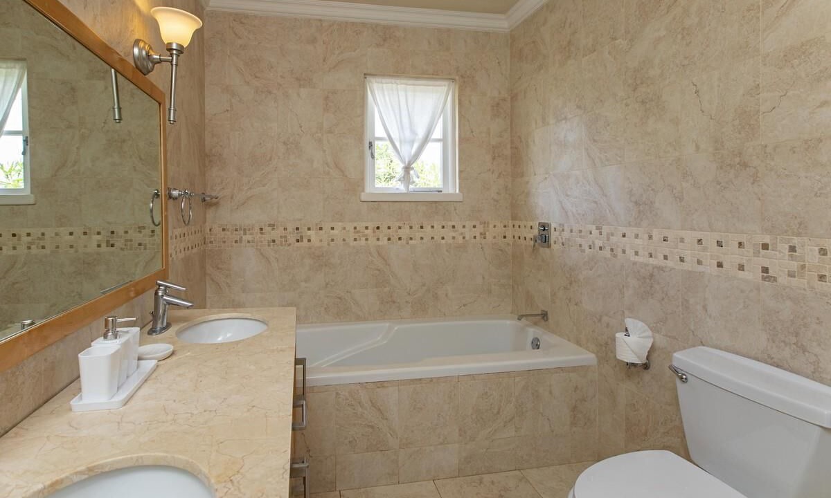 Photo of Bathroom in Halcyon Heights