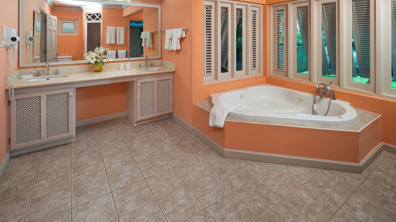 Photo of Bathroom in Long Bay