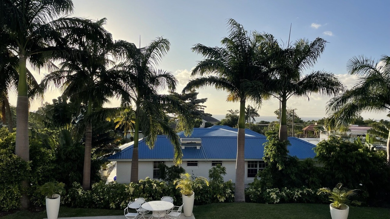 Photo of Outdoor in Halcyon Heights
