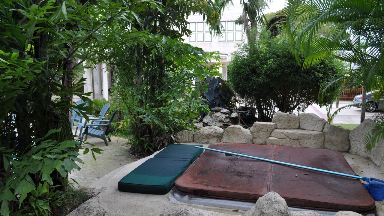 Photo of Outdoor in Pine Gardens