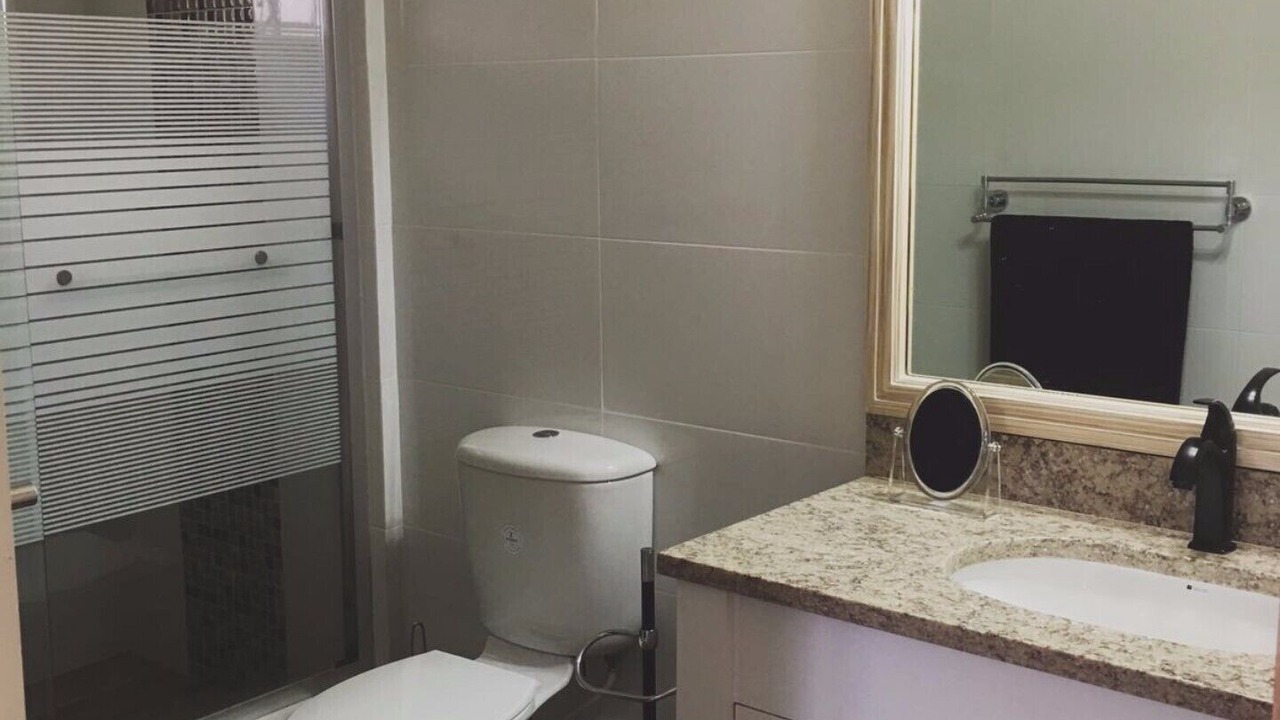 Photo of Bathroom in Halcyon Heights