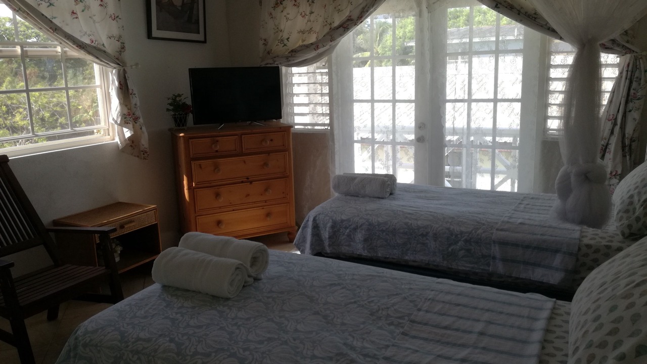 Photo of Bedroom in Enterprise