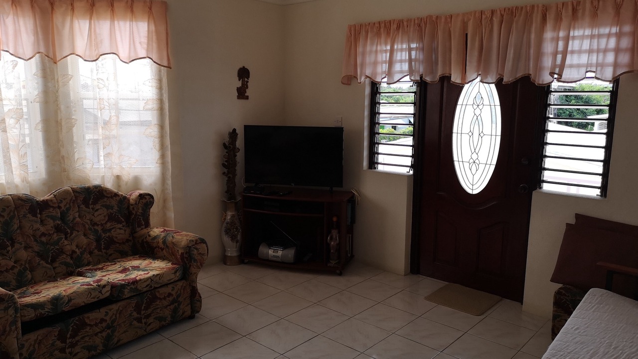 Photo of Livingroom in Oistins