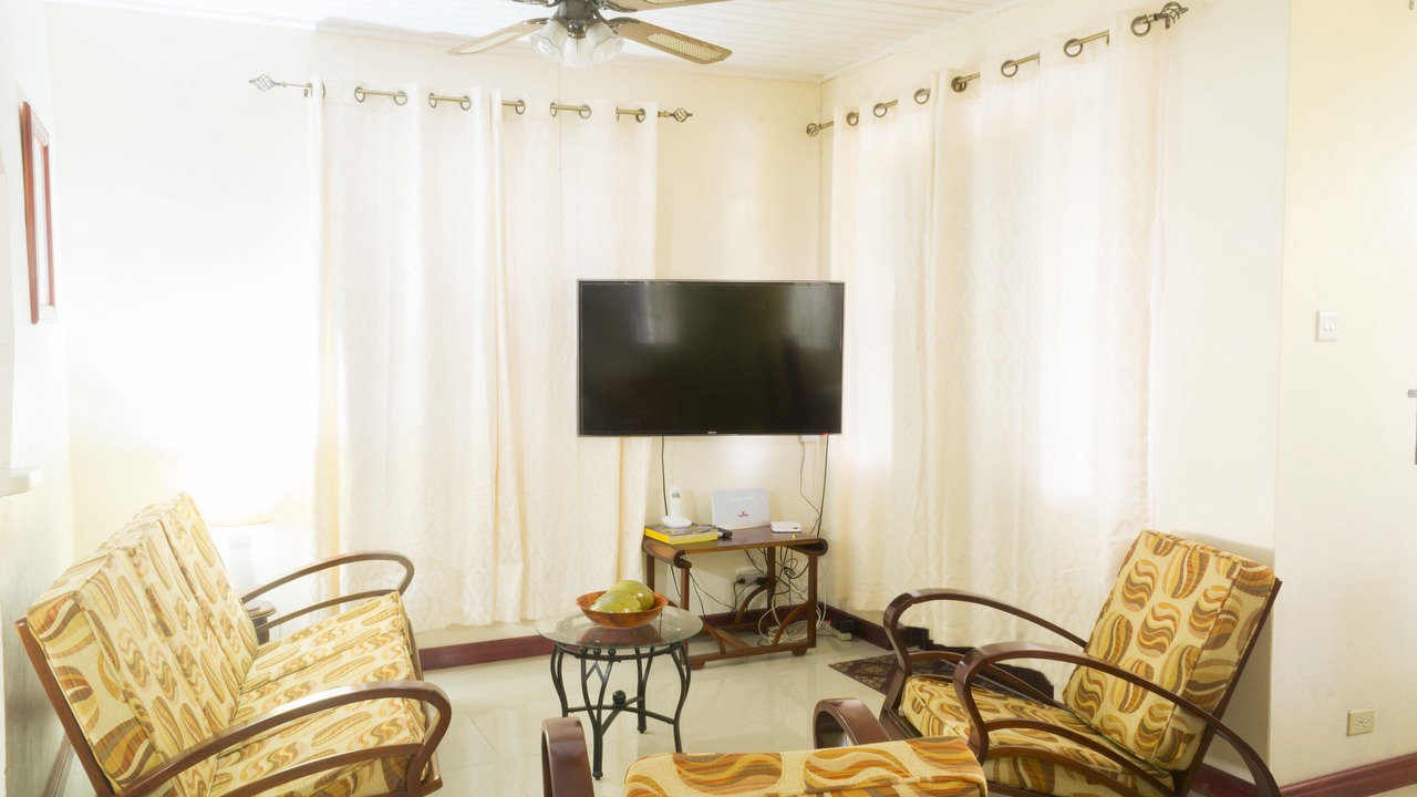 Photo of Livingroom in Maynards