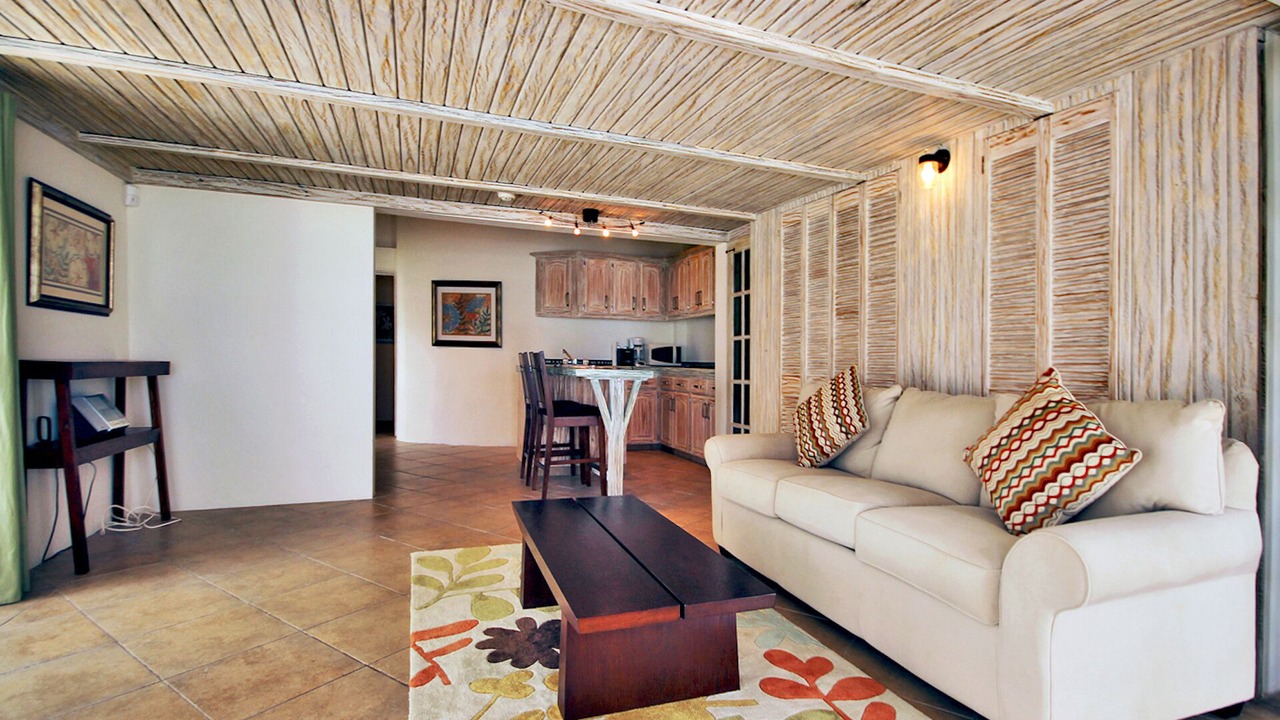 Photo of Livingroom in Green Garden