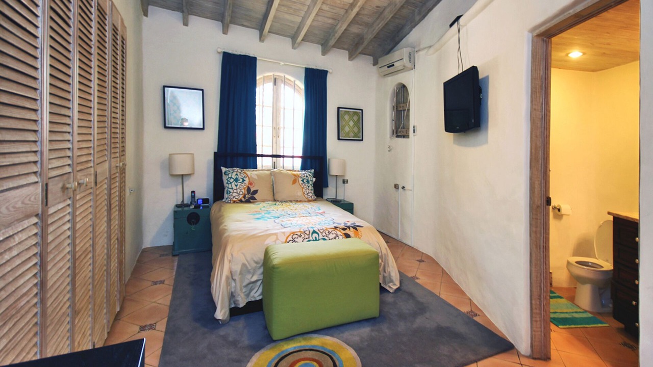 Photo of Bedroom in Green Garden