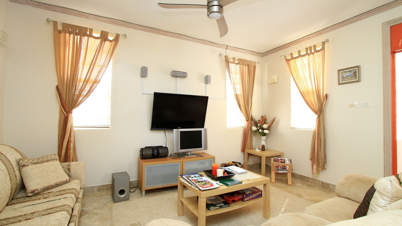 Photo of Livingroom in Silver Sands