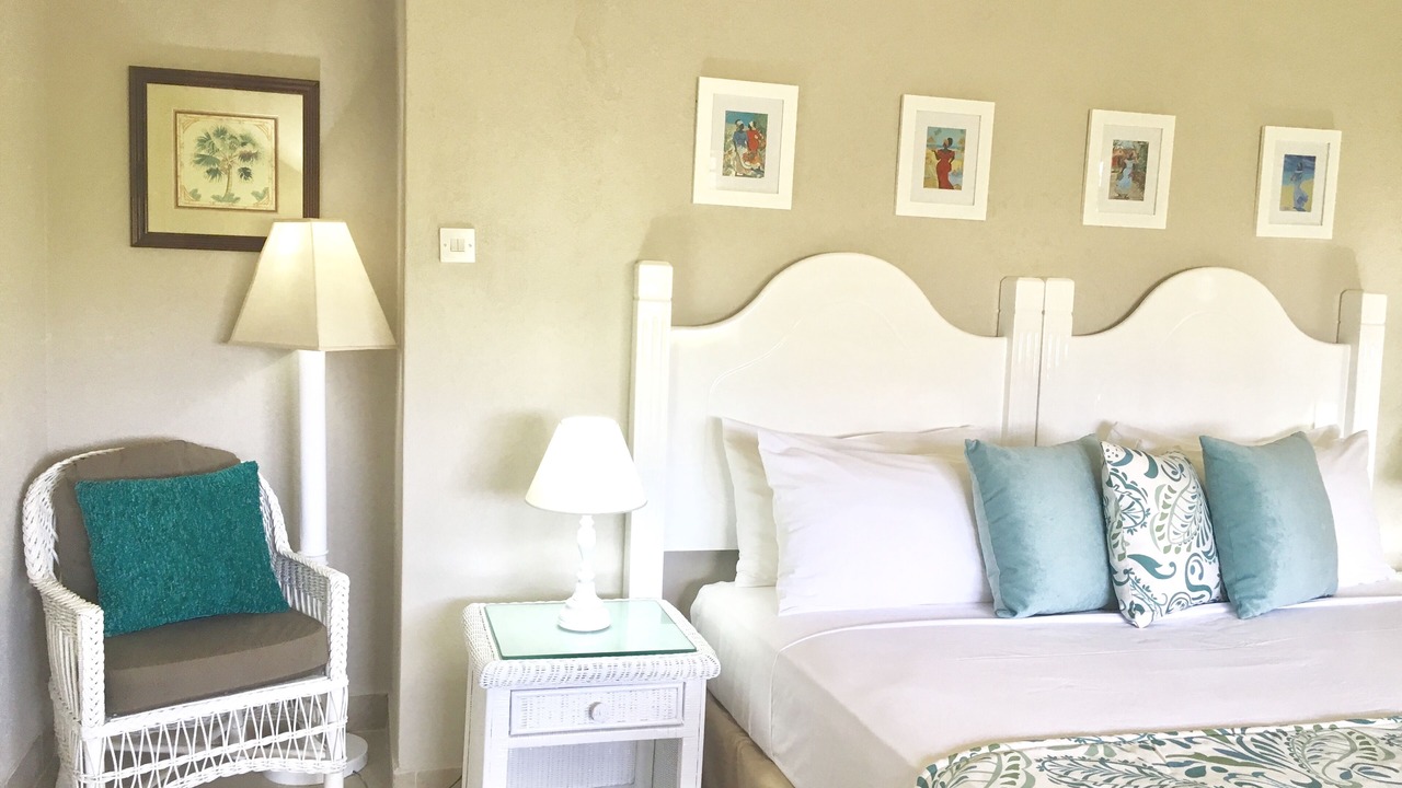 Photo of Bedroom in Oistins