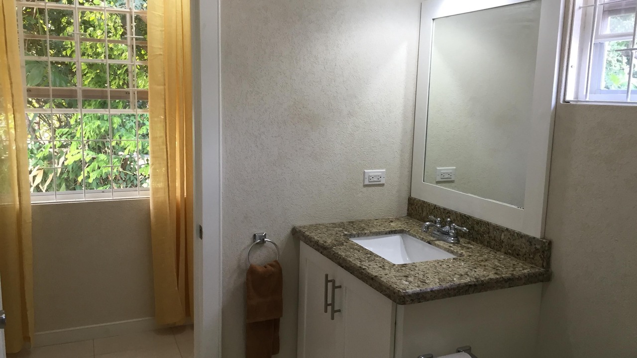 Photo of Bathroom in Halcyon Heights