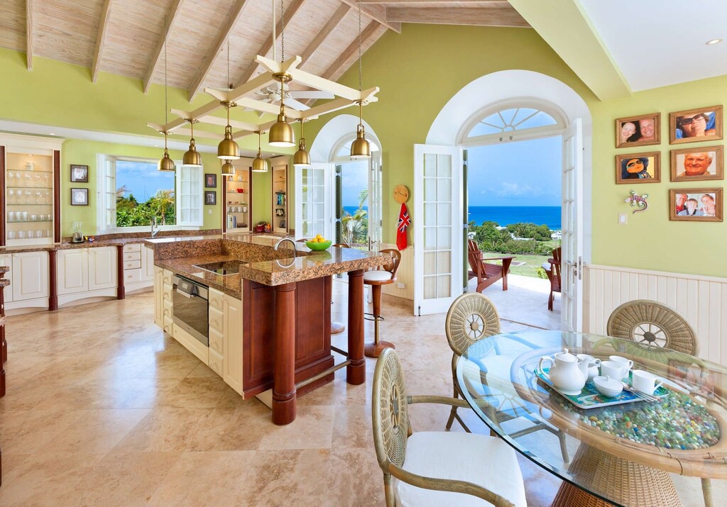Photo of Livingroom in Weston