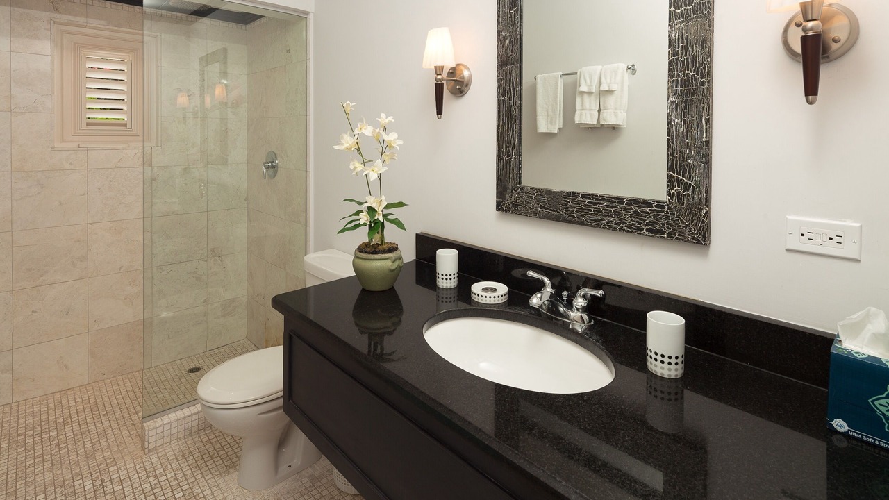 Photo of Bathroom in Long Bay