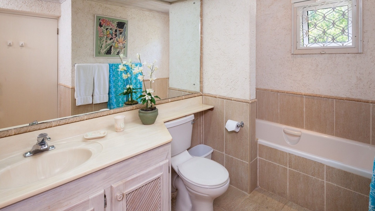 Photo of Bathroom in Long Bay