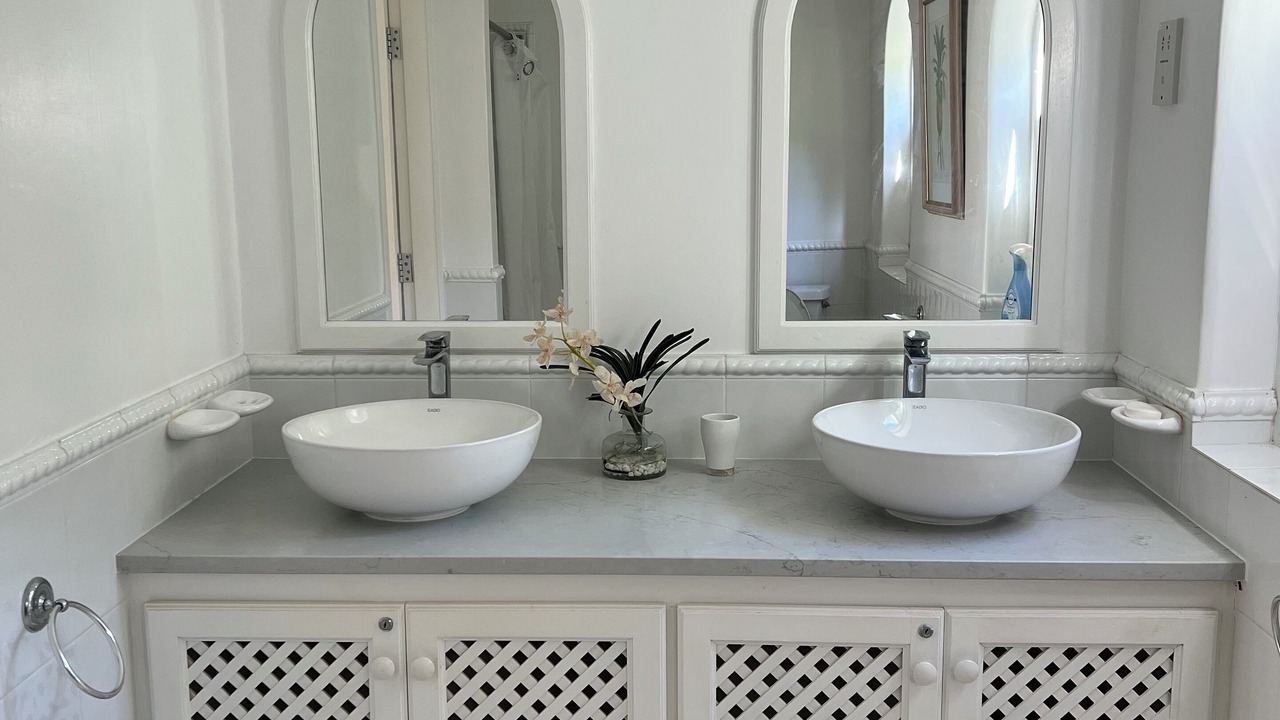 Photo of Bathroom in Merlin Bay