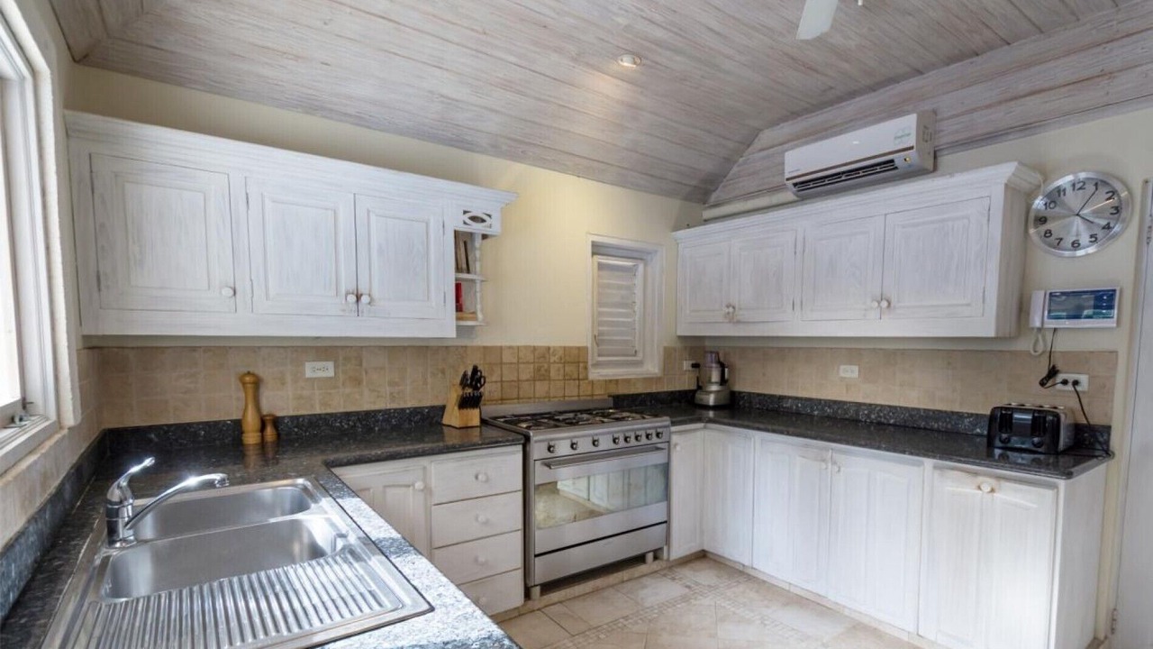 Photo of Kitchen in Porters