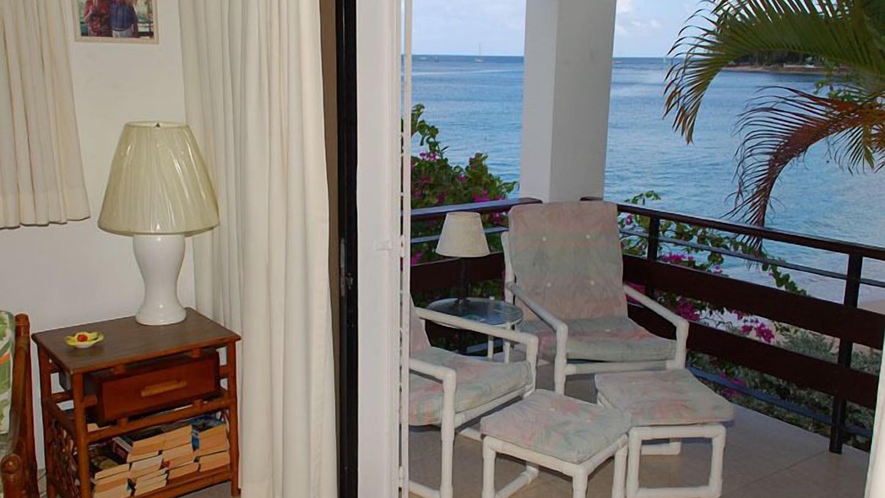 Photo of Patio Balcony in Halcyon Heights