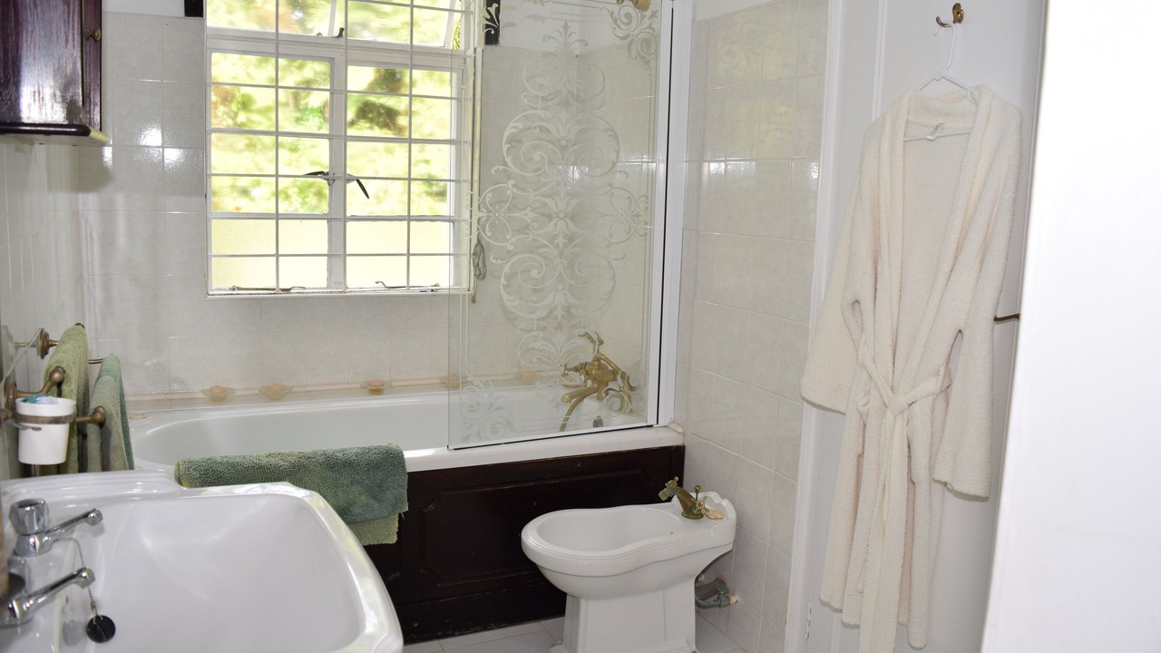 Photo of Bathroom in Pine Gardens