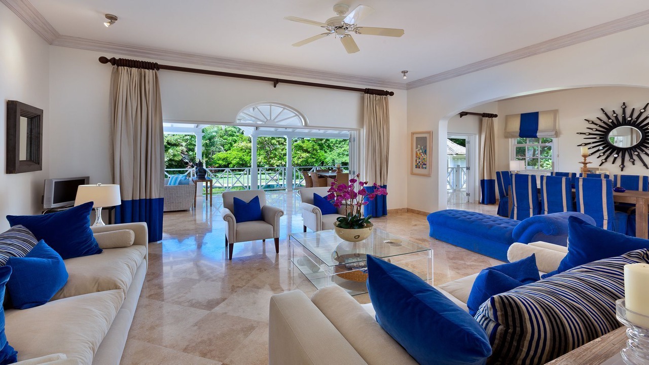 Photo of Livingroom in Paynes Bay