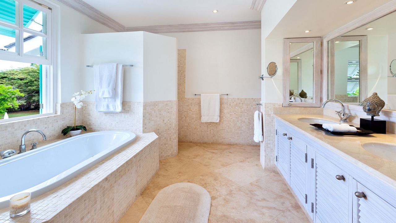 Photo of Bathroom in Paynes Bay