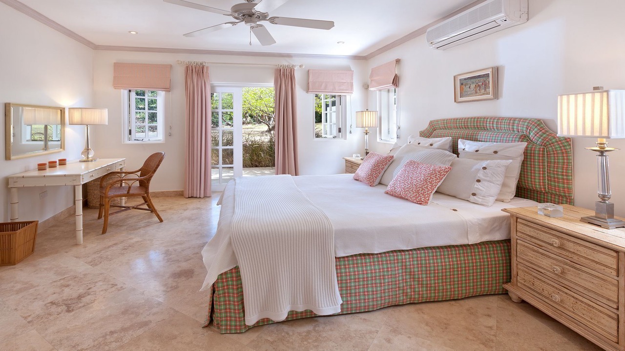 Photo of Bedroom in Paynes Bay