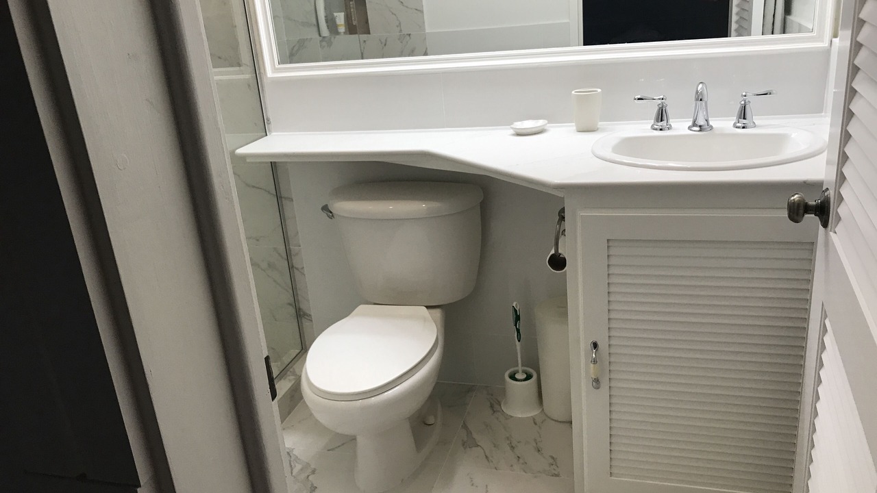 Photo of Bathroom in Porters