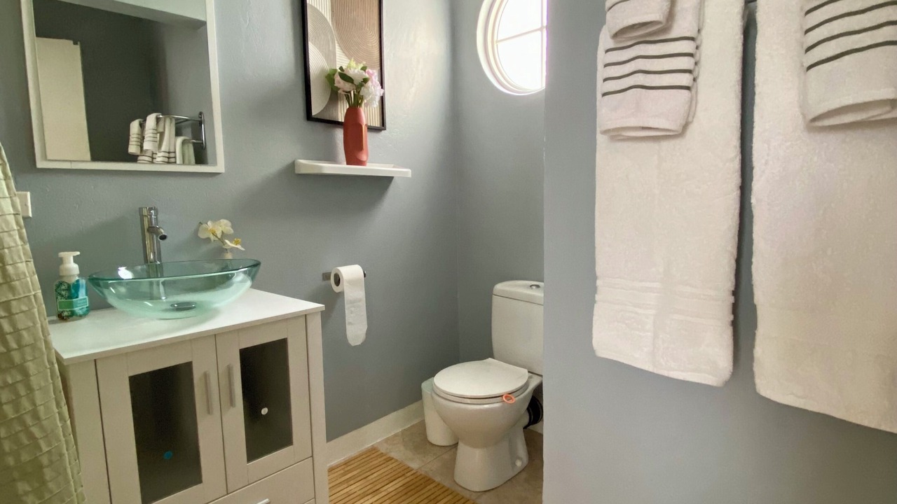 Photo of Bathroom in Black Rock