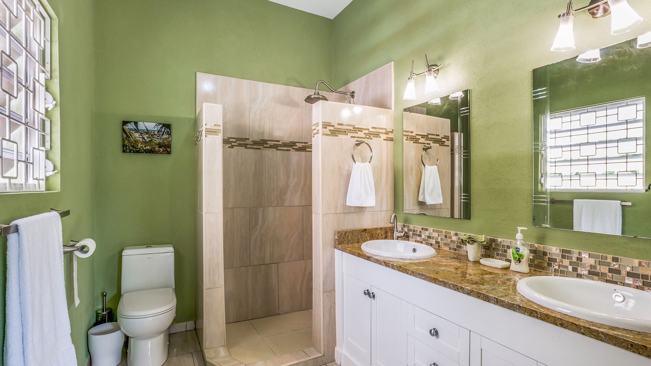 Photo of Bathroom in Fairy Valley Rock