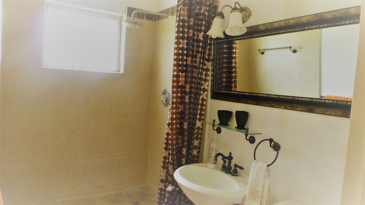 Photo of Bathroom in Long Bay