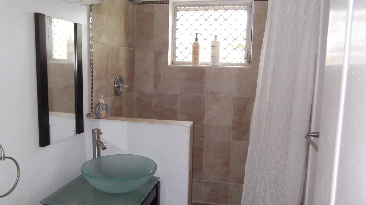 Photo of Bathroom in Long Bay