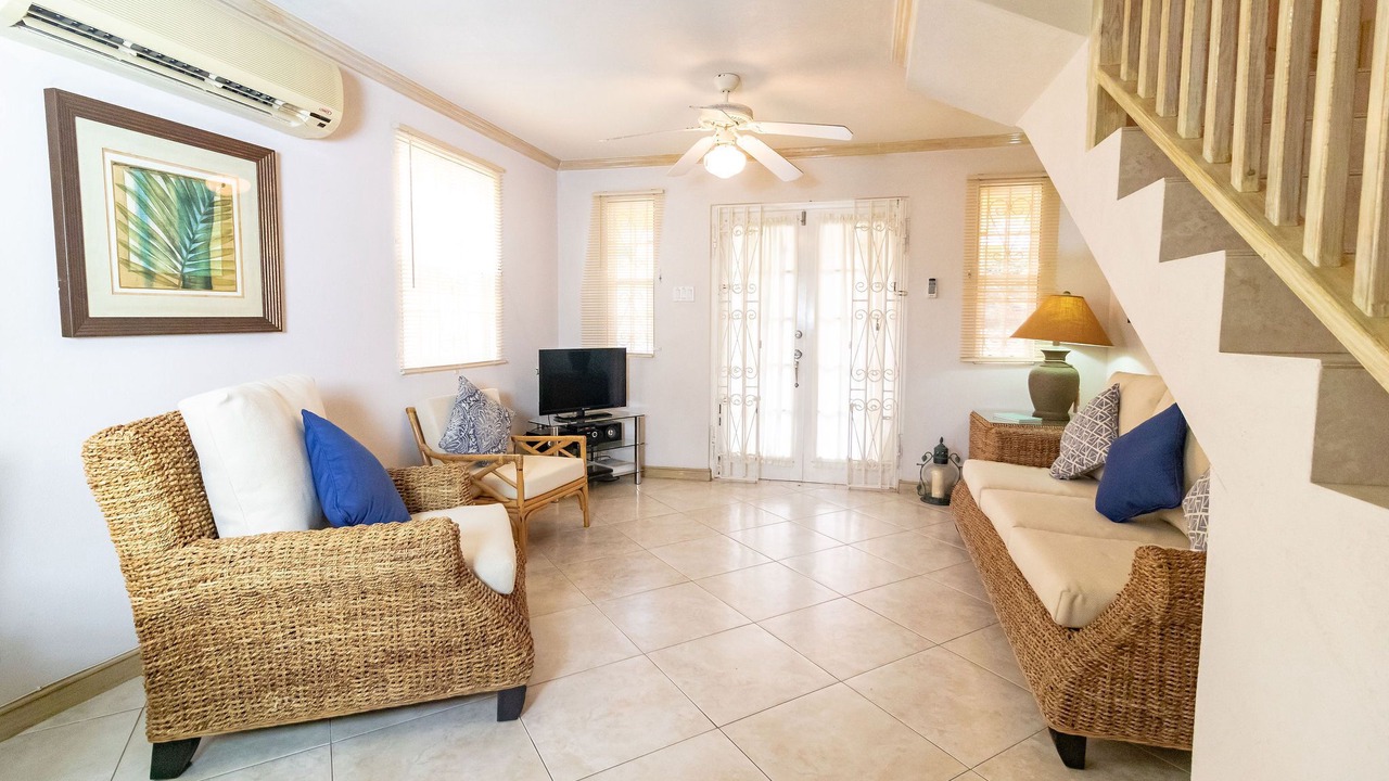 Photo of Livingroom in Fitts Village