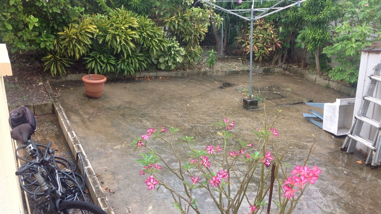 Photo of Outdoor in Husbands
