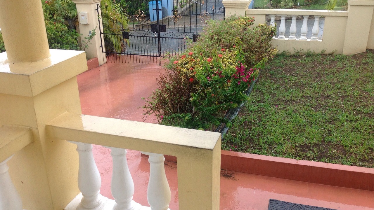 Photo of Outdoor in Husbands
