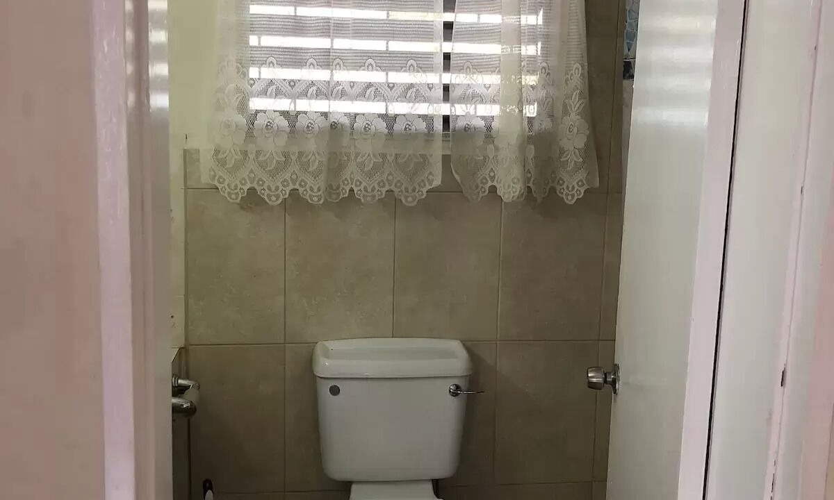 Photo of Bathroom in Holetown