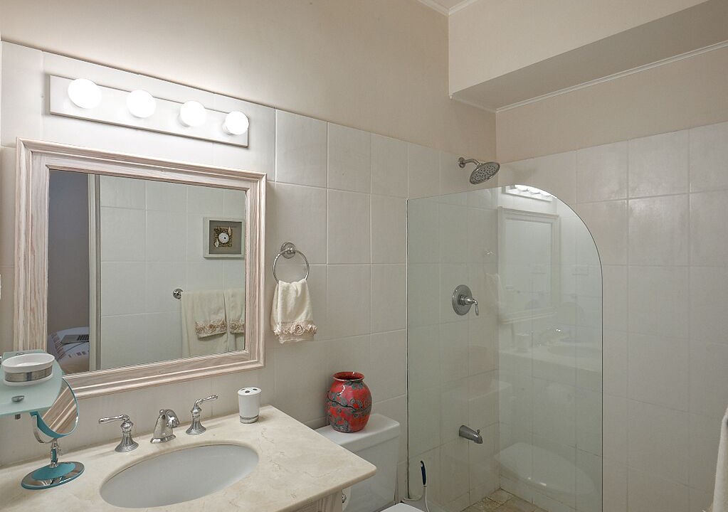 Photo of Bathroom in Douglas