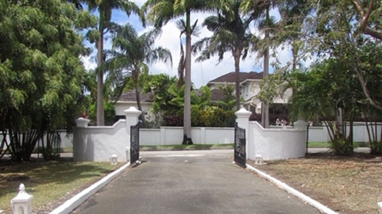 Photo of Outdoor in Halcyon Heights