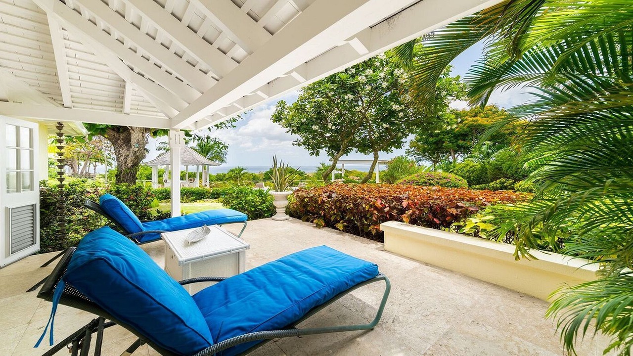 Photo of Patio Balcony in Paynes Bay