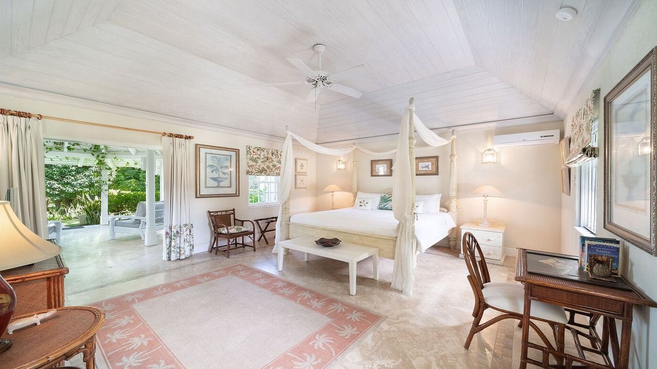 Photo of Bedroom in Paynes Bay