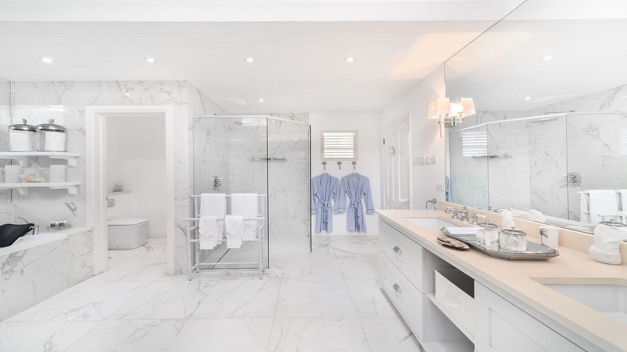 Photo of Bathroom in Paynes Bay