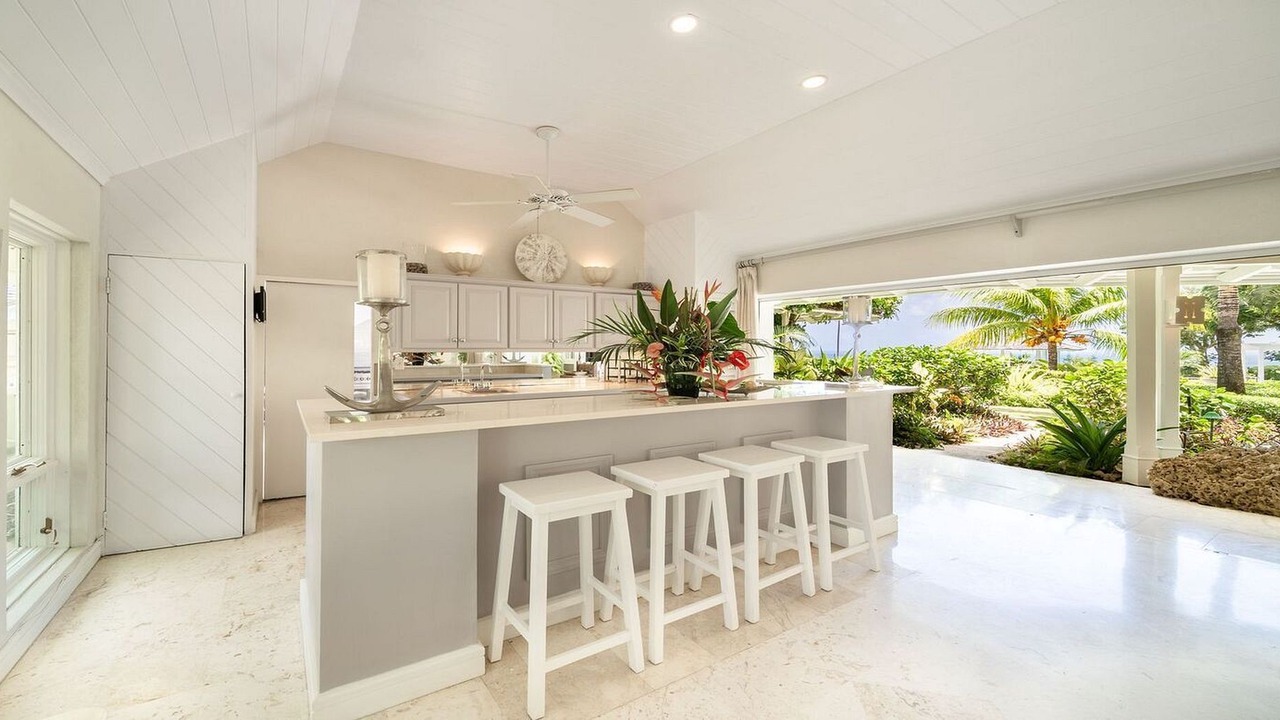 Photo of Kitchen in Paynes Bay