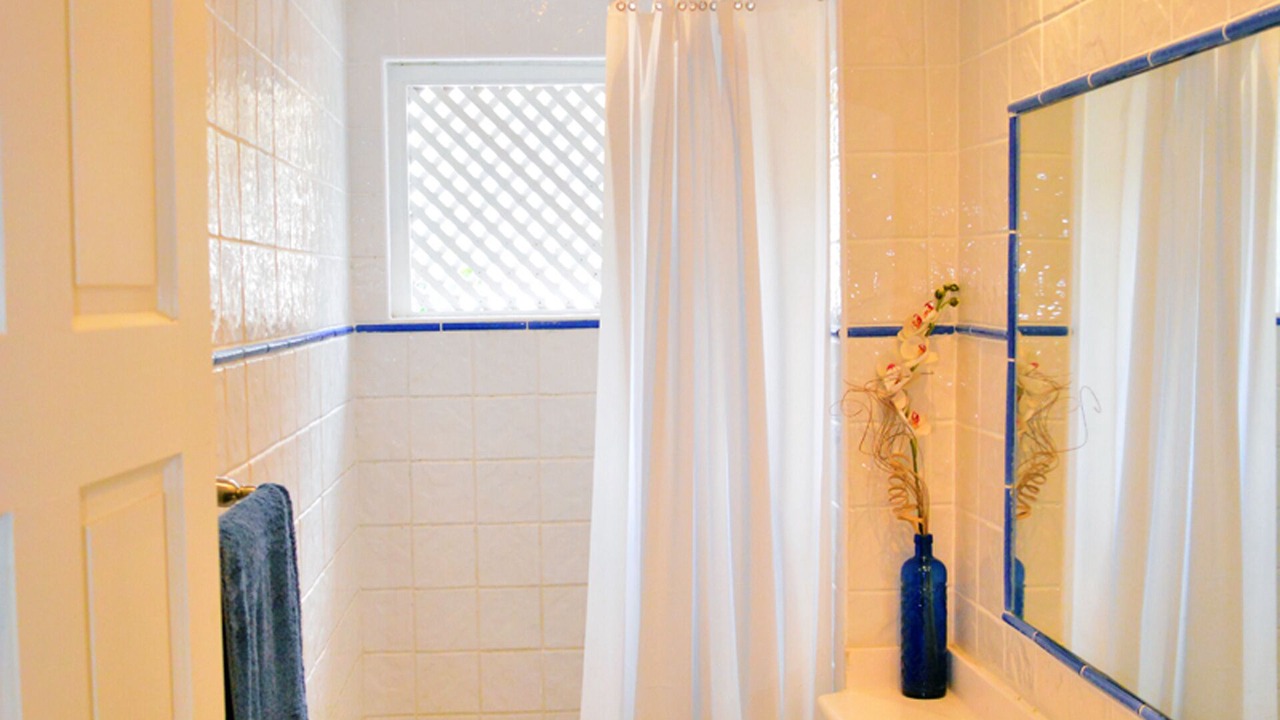 Photo of Bathroom in Halcyon Heights