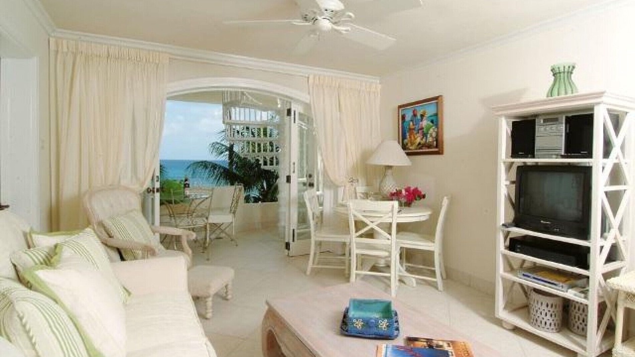 Photo of Livingroom in Reeds Bay