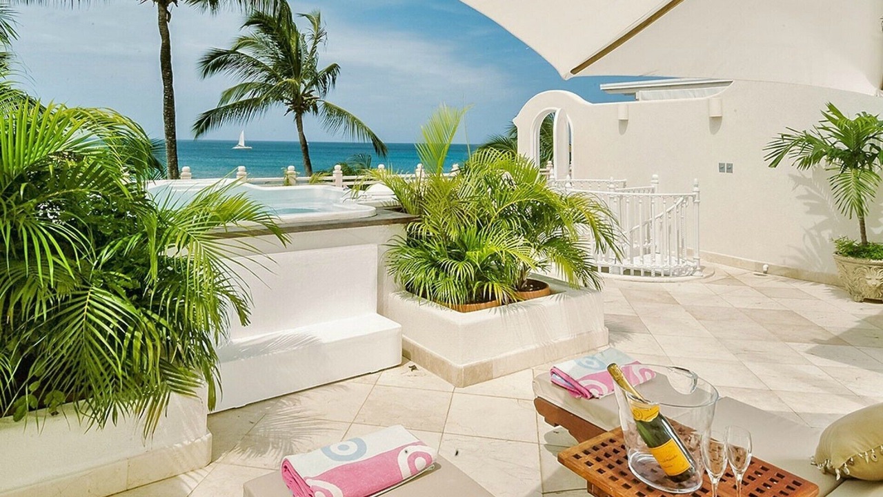 Photo of Patio Balcony in Reeds Bay