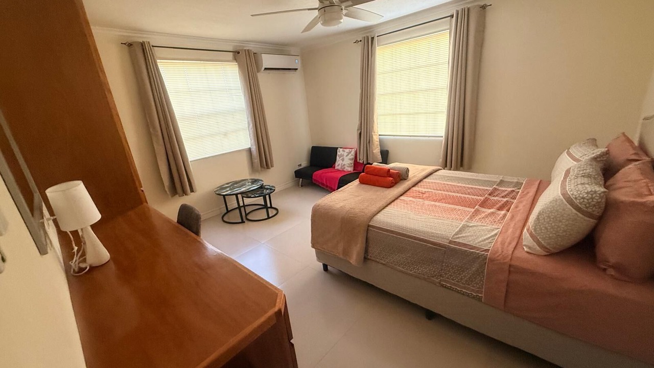 Photo of Bedroom in Thombury Hill