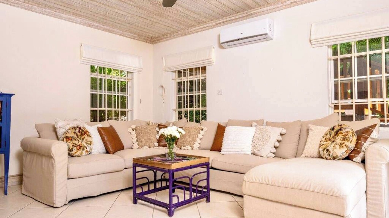 Photo of Livingroom in Mount Standfast