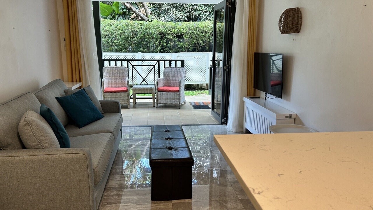 Photo of Livingroom in Holetown