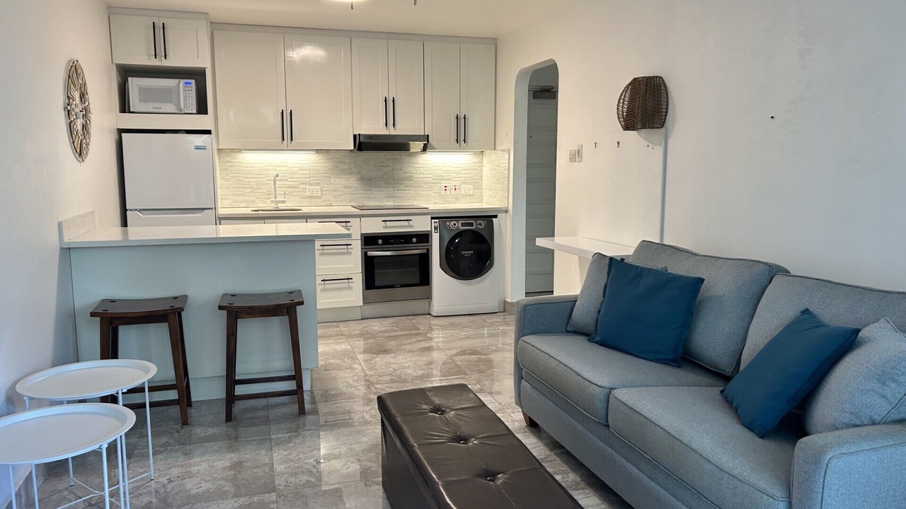 Photo of Livingroom in Holetown